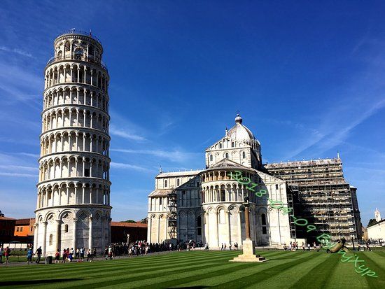Det Skæve Tårn I Pisa